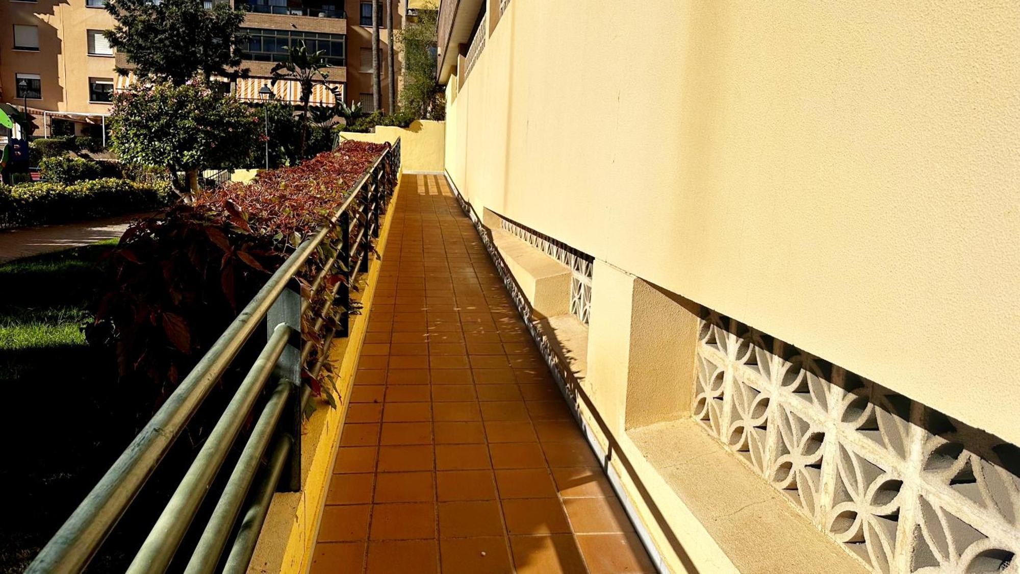 Malaga Oeste Parking-Wifi-Piscina Bagian luar foto