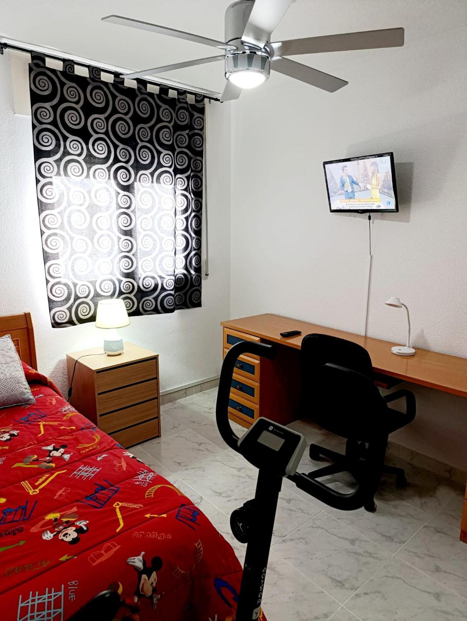 Malaga Oeste Parking-Wifi-Piscina Bagian luar foto